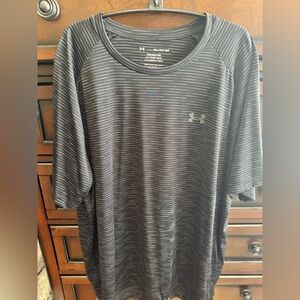 Under Armour Men's Black & White Striped Short Sleeve Performance Tee